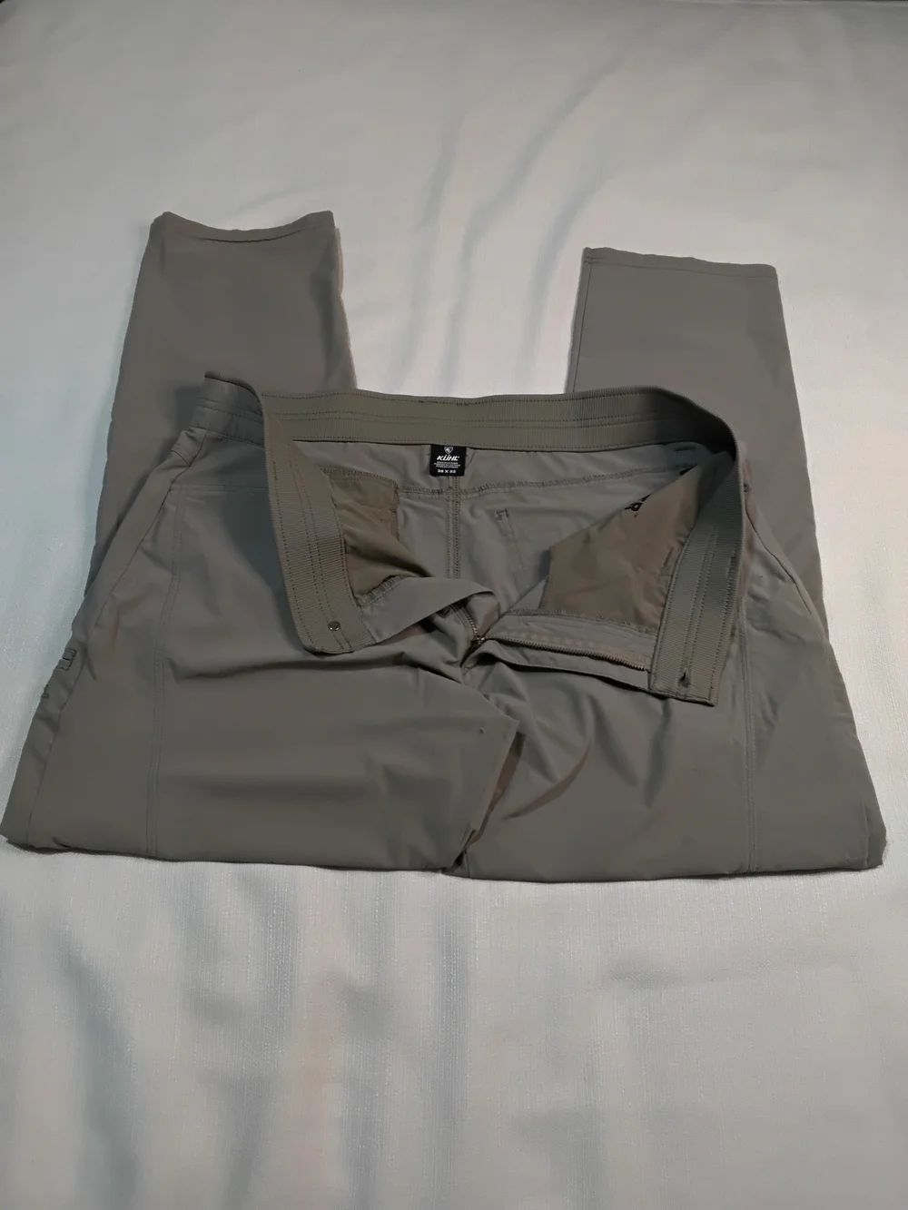 Kuhl Deceptr Men's Chino-Style Pants in Taupe Gray Sz 38x32 Outdoor Hiking Nylon